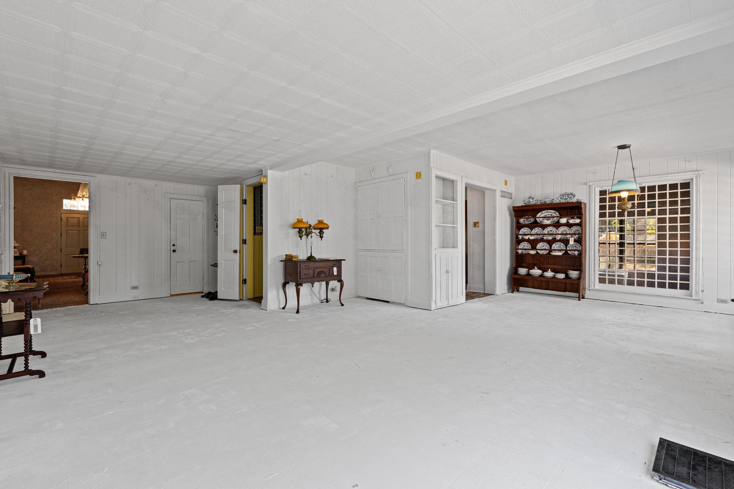 Jefferson, Texas, 75657, United States, 5 Bedrooms Bedrooms, ,5 BathroomsBathrooms,Residential,For Sale,1978271