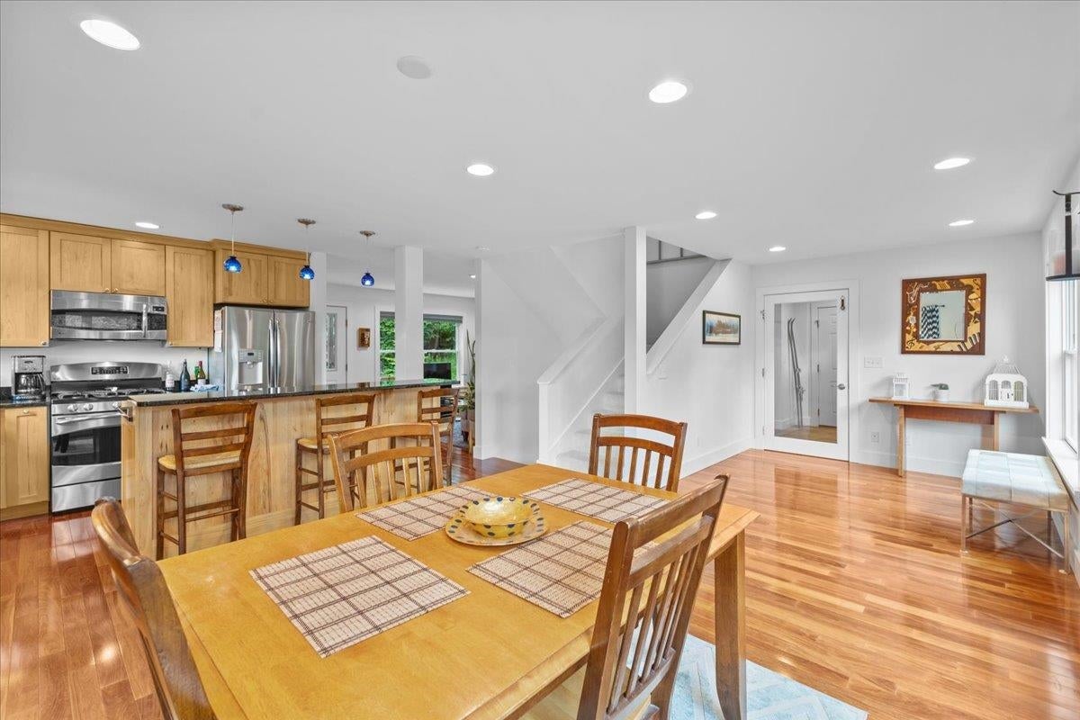 Stowe, Vermont, 05672, United States, 2 Bedrooms Bedrooms, ,1 BathroomBathrooms,Residential,For Sale,1908811