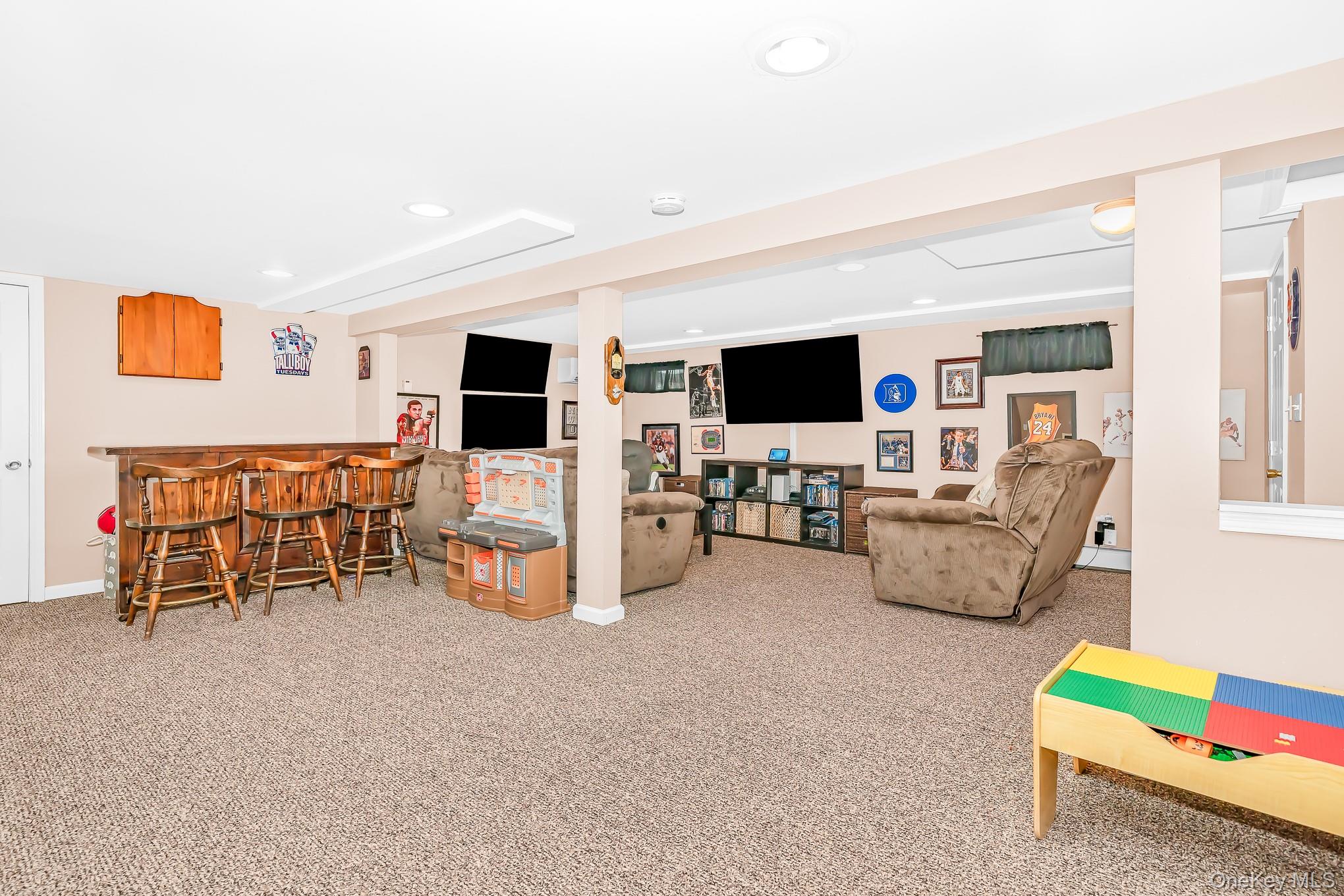 Bethpage, New York, 11714, United States, 3 Bedrooms Bedrooms, ,2 BathroomsBathrooms,Residential,For Sale,2048491