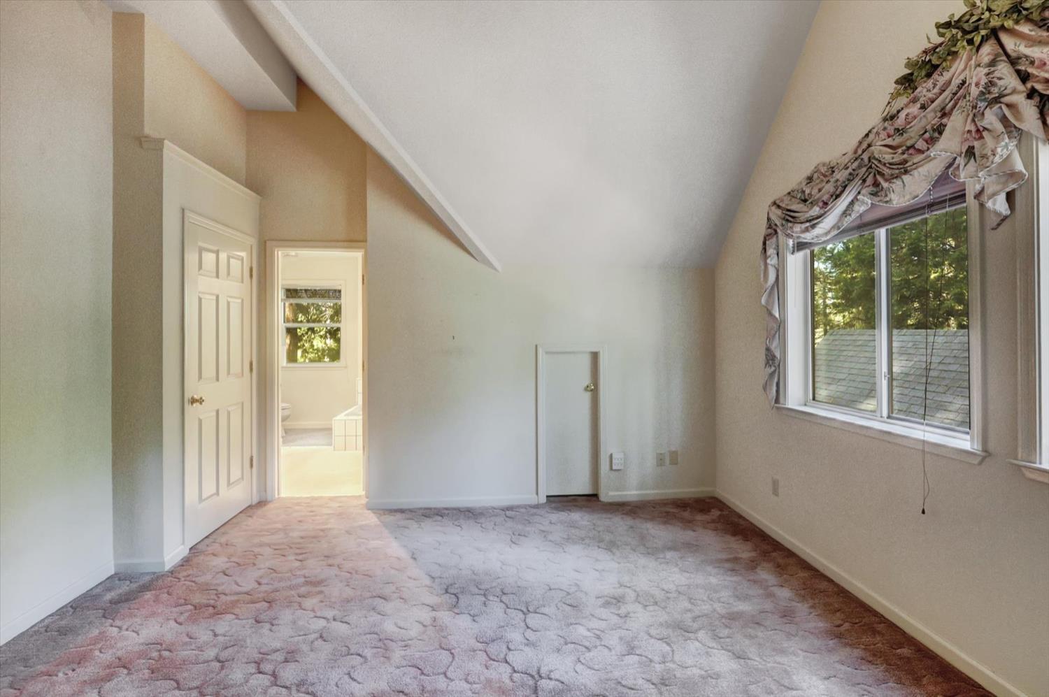 Nevada City, California, 95959, United States, 4 Bedrooms Bedrooms, ,3 BathroomsBathrooms,Residential,For Sale,1942290