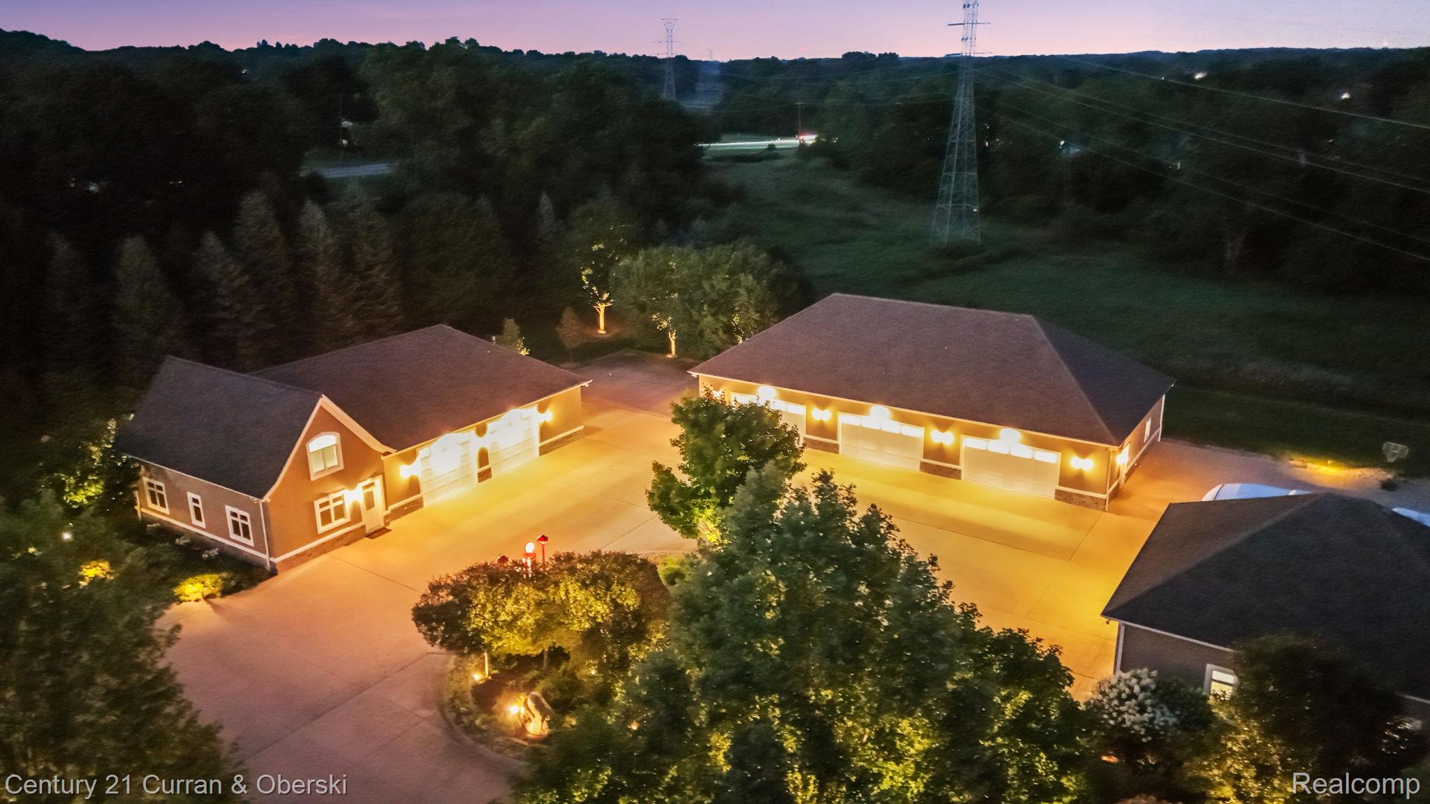 South Lyon, Michigan, 48178, United States, 6 Bedrooms Bedrooms, ,8 BathroomsBathrooms,Residential,For Sale,1976277