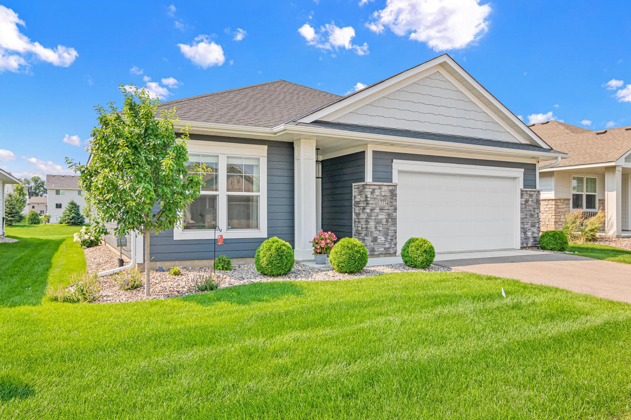  Effortless One-Level Living in Beautiful Lakeville - 物件實景