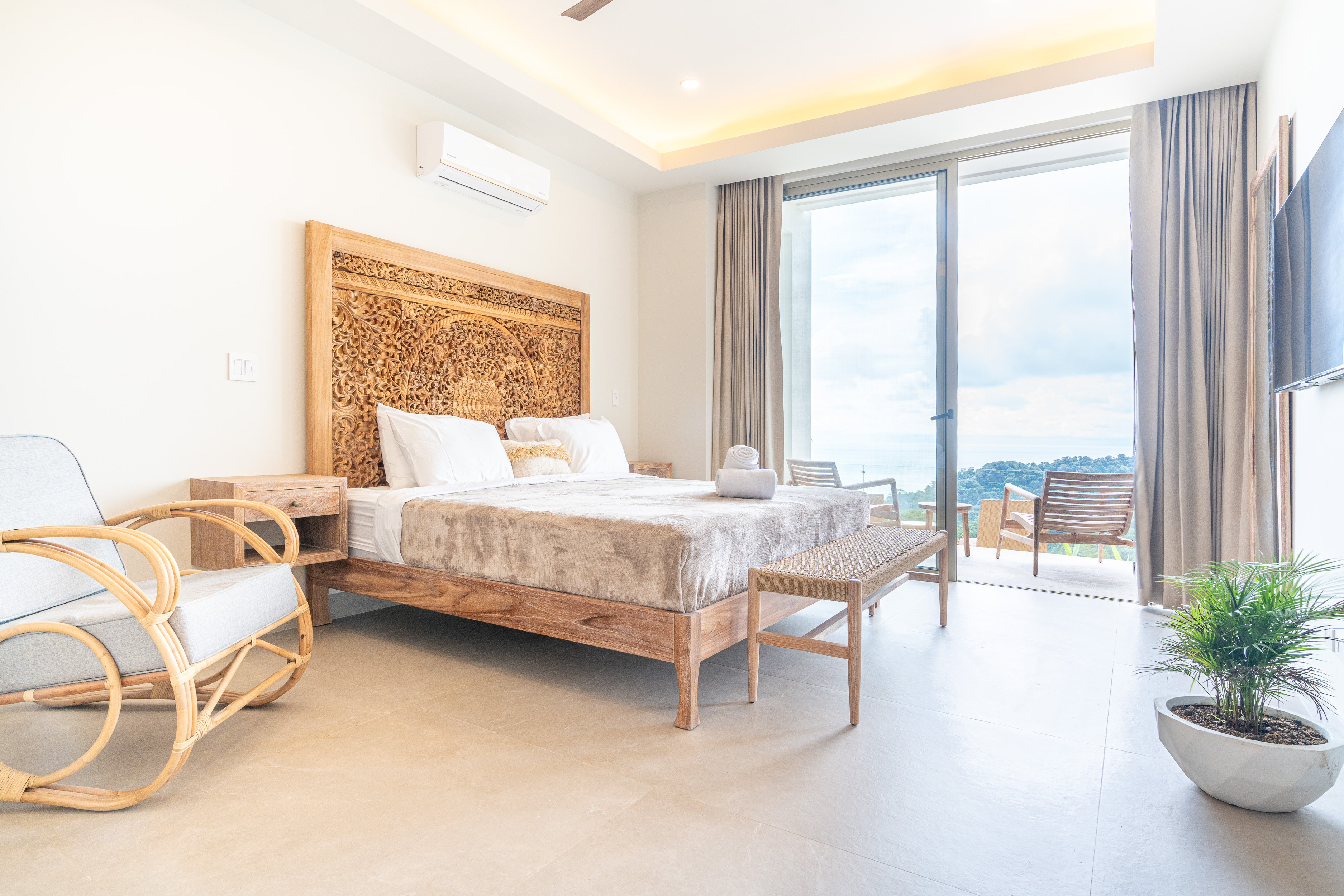 Dominical, Puntarenas, 60504, CR, 7 Bedrooms Bedrooms, ,7 BathroomsBathrooms,Residential,For Sale,1997378