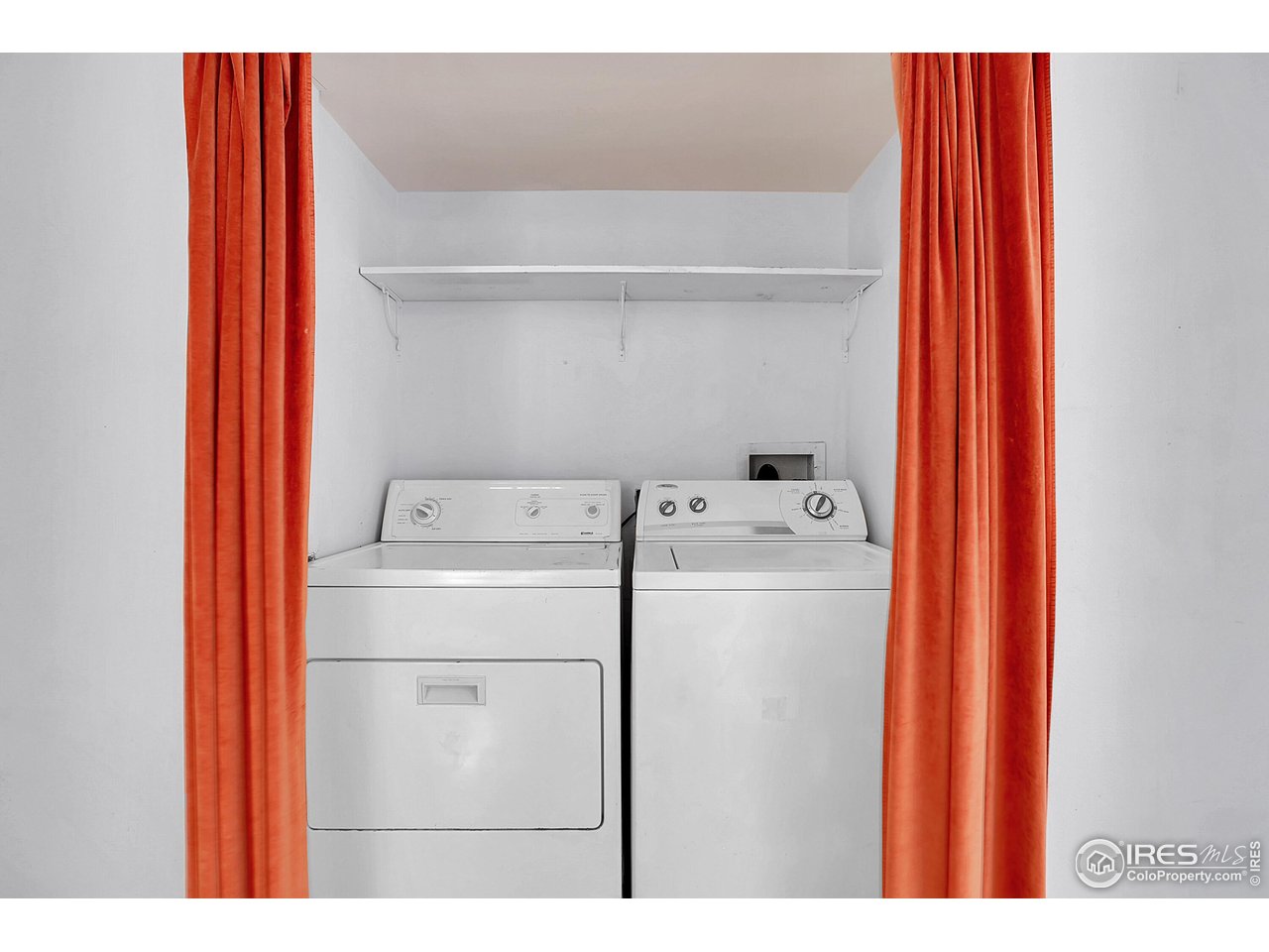 Boulder, Colorado, 80302, United States, 3 Bedrooms Bedrooms, ,2 BathroomsBathrooms,Residential,For Sale,2001011