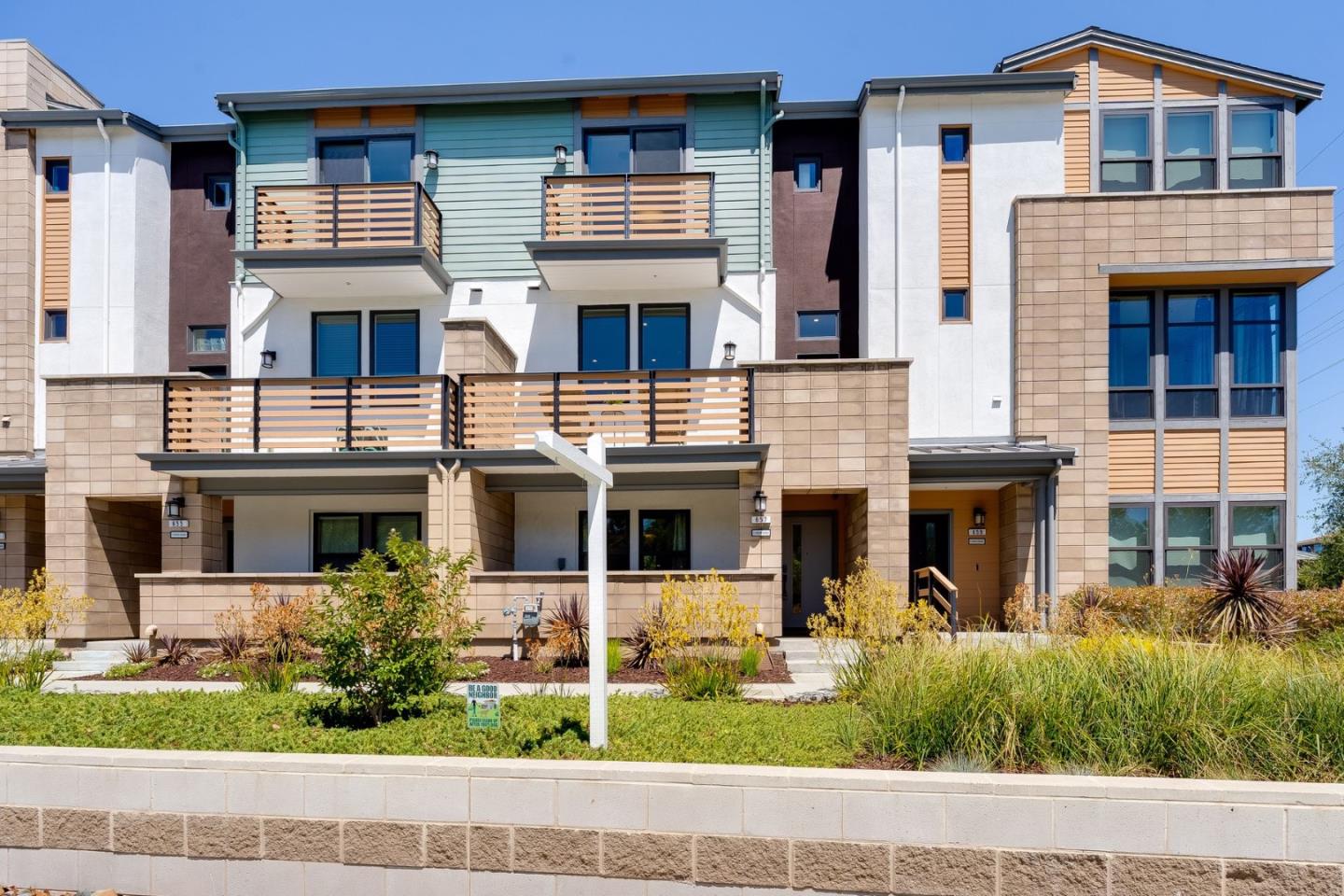 Sunnyvale, California, 94086, United States, 3 Bedrooms Bedrooms, ,4 BathroomsBathrooms,Residential,For Sale,1926187