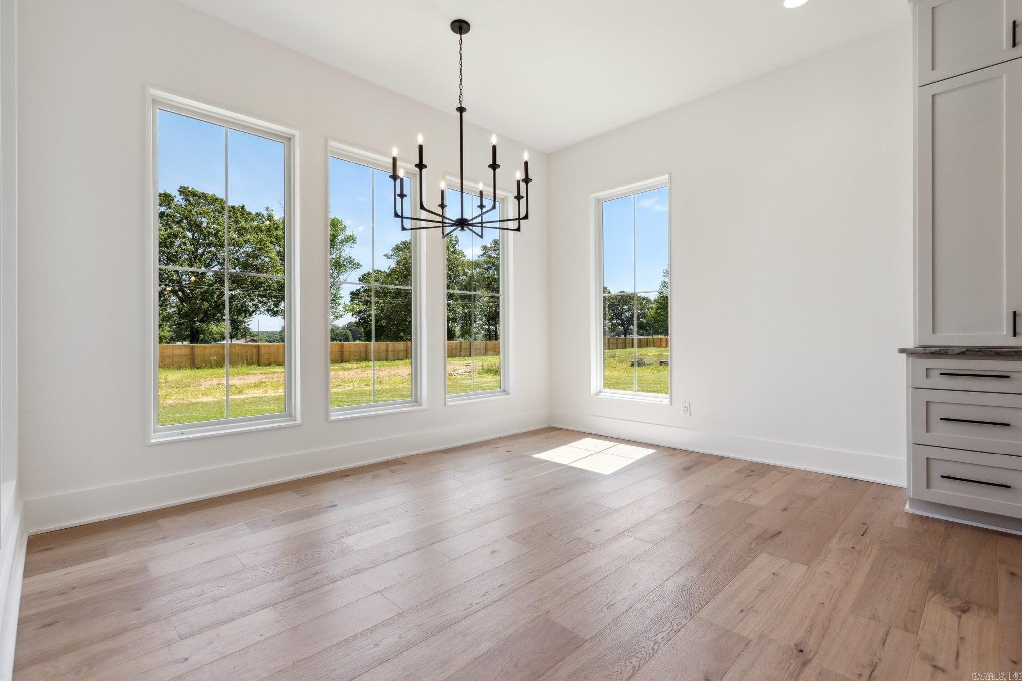 Benton, Arkansas, 72019, United States, 4 Bedrooms Bedrooms, ,4 BathroomsBathrooms,Residential,For Sale,1943395