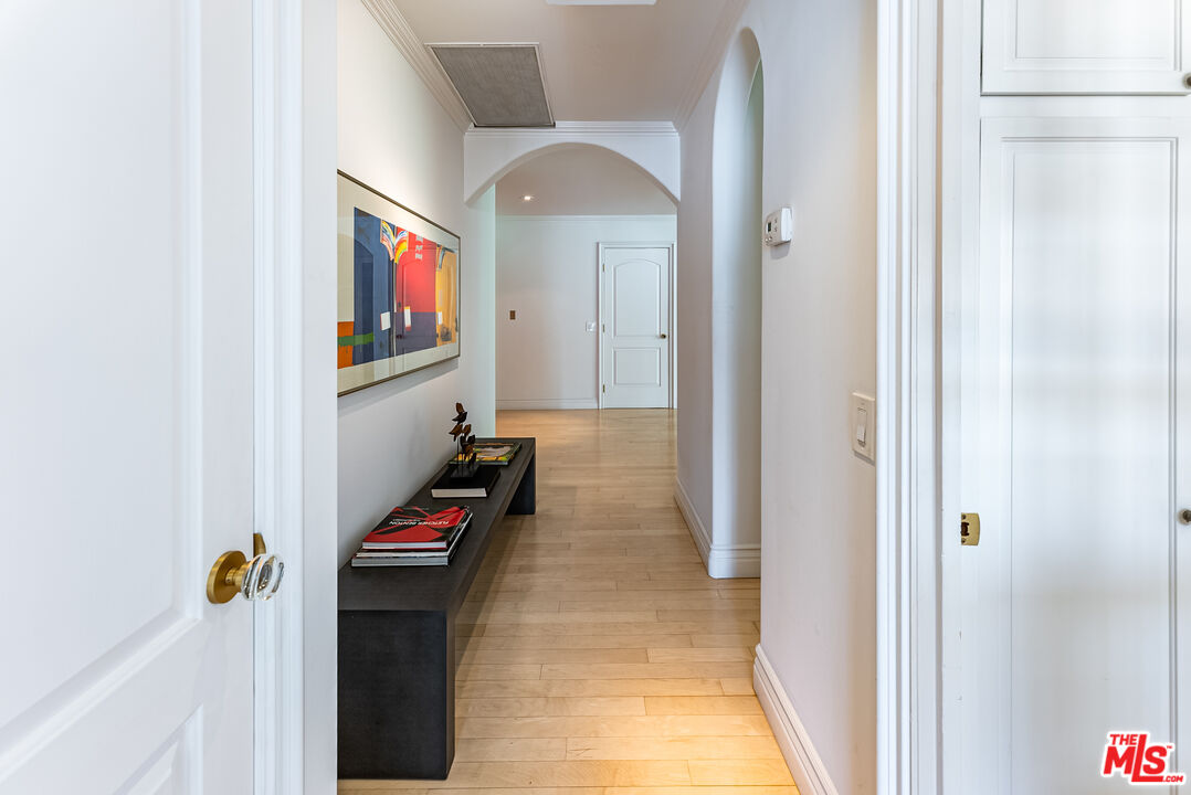339 N Palm Dr #202, Beverly Hills, California, 90210, United States, 2 Bedrooms Bedrooms, ,3 BathroomsBathrooms,Residential,For Sale,339 N Palm Dr #202,1557468
