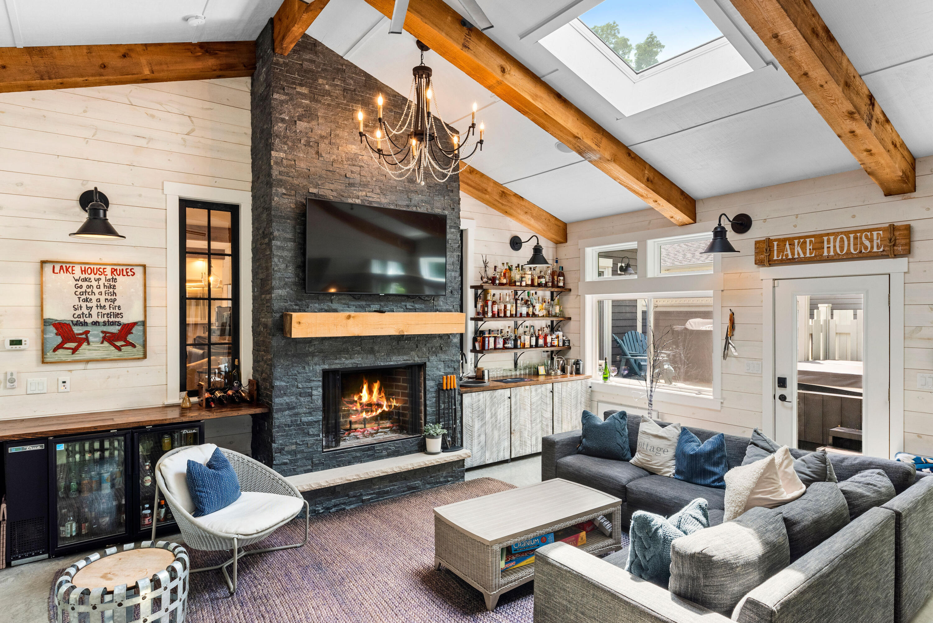 Union Pier, Michigan, 49129, United States, 3 Bedrooms Bedrooms, ,4 BathroomsBathrooms,Residential,For Sale,1919783