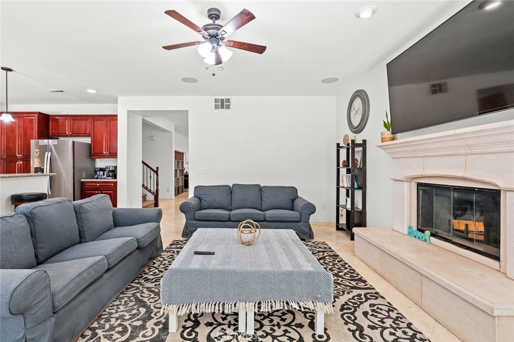 Riverside, California, 92501, United States, 5 Bedrooms Bedrooms, ,3 BathroomsBathrooms,Residential,For Sale,2003384