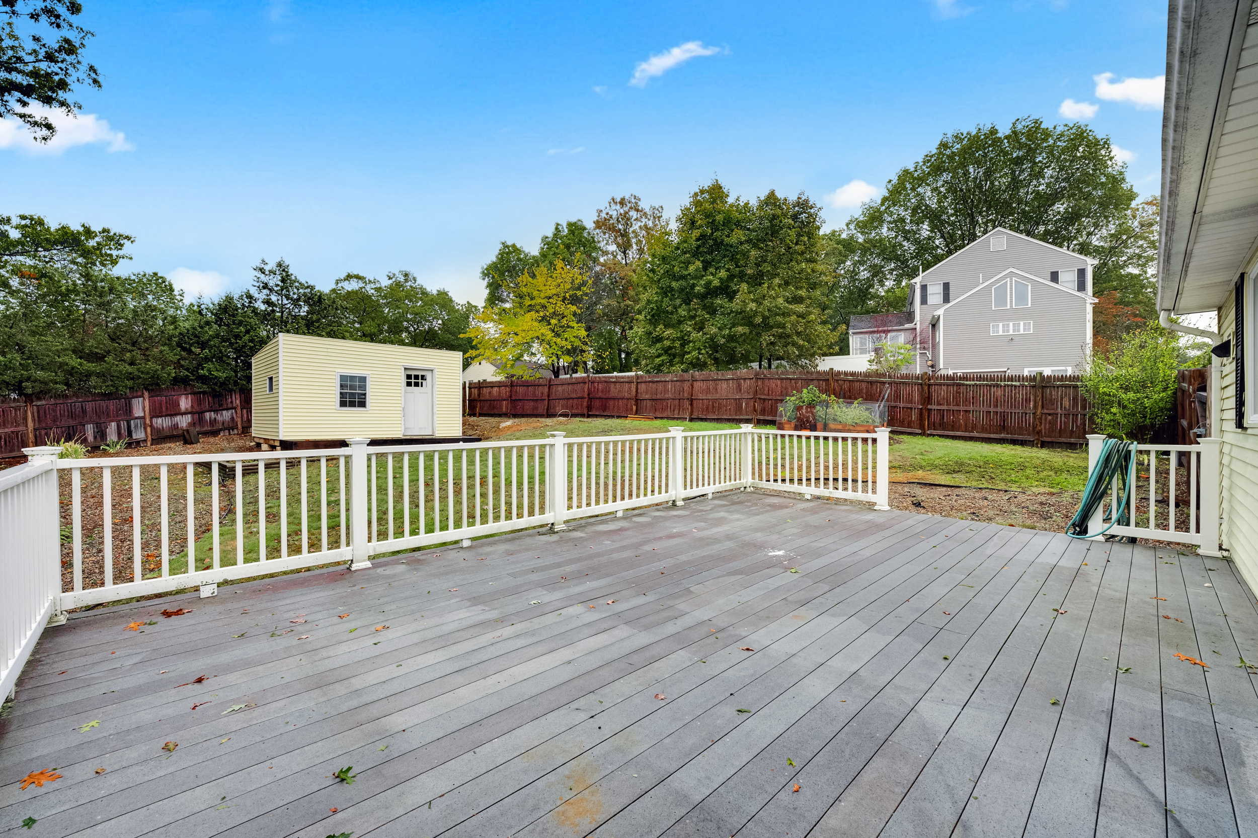 Wakefield, Massachusetts, 01880, United States, 4 Bedrooms Bedrooms, ,3 BathroomsBathrooms,Residential,For Sale,1978637