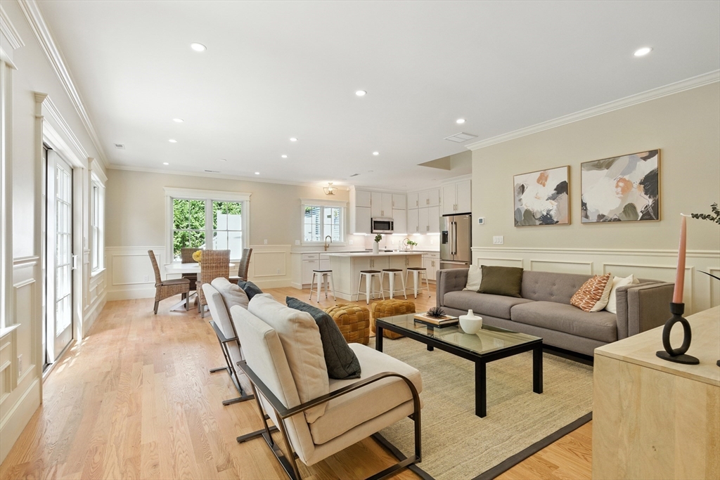 Newton, Massachusetts, 02459, United States, 5 Bedrooms Bedrooms, ,6 BathroomsBathrooms,Residential,For Sale,1938580