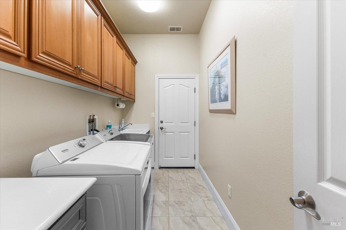 Santa Rosa, California, 95409, United States, 3 Bedrooms Bedrooms, ,2 BathroomsBathrooms,Residential,For Sale,1975473