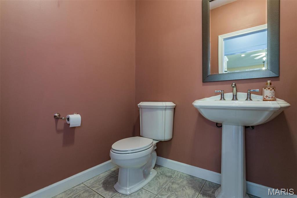 Glen Carbon, Illinois, 62034, United States, 3 Bedrooms Bedrooms, ,4 BathroomsBathrooms,Residential,For Sale,1840876