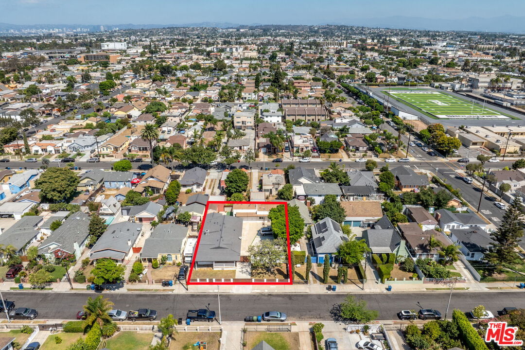 Inglewood, California, 90301, United States, 4 Bedrooms Bedrooms, ,3 BathroomsBathrooms,Residential,For Sale,1993545