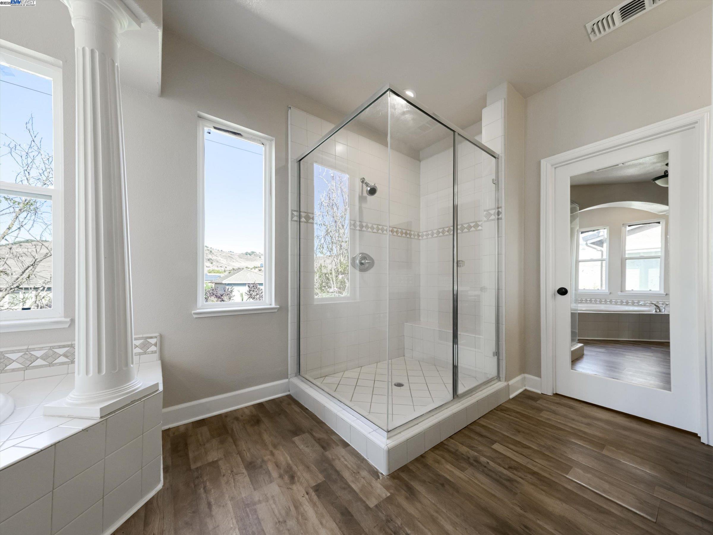 Vallejo, California, 94591, United States, 5 Bedrooms Bedrooms, ,5 BathroomsBathrooms,Residential,For Sale,2002289