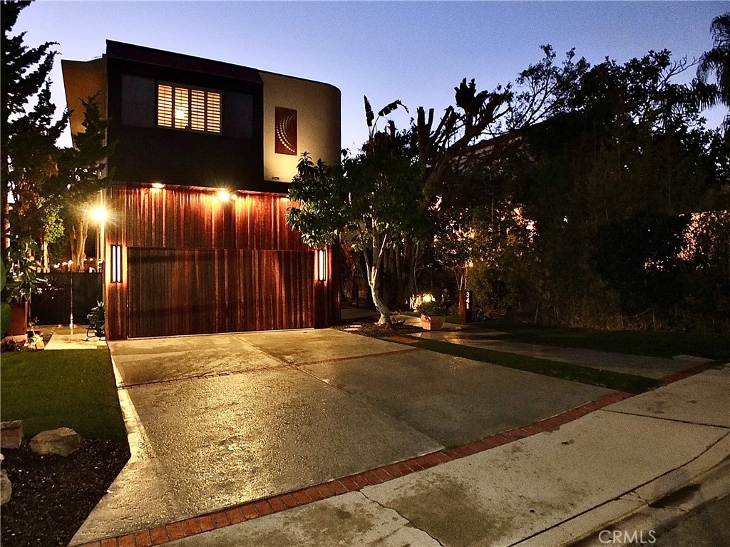 Manhattan Beach, California, 90266, United States, 5 Bedrooms Bedrooms, ,4 BathroomsBathrooms,Residential,For Sale,1993331