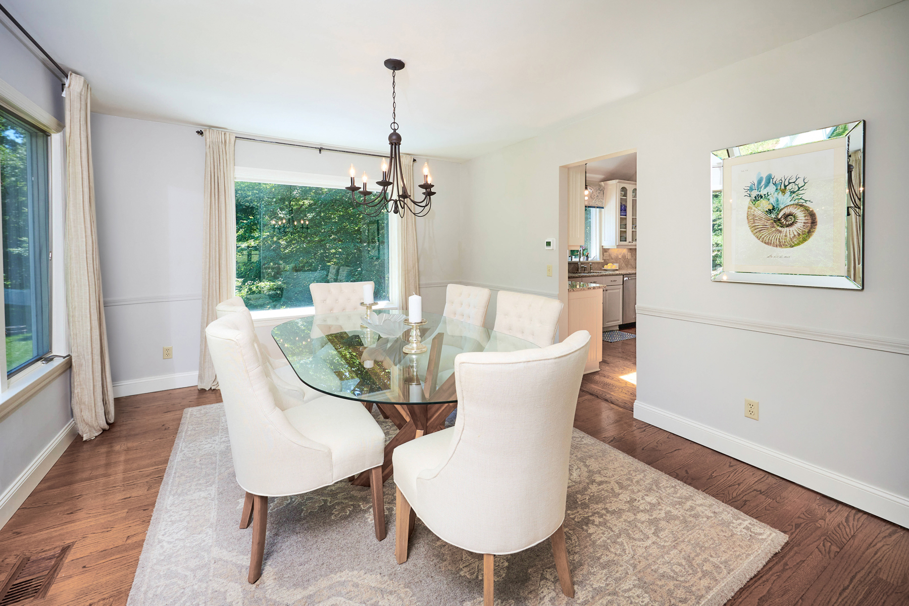  Bight, Beautiful Colonial Style Home in Weston - 物件實景