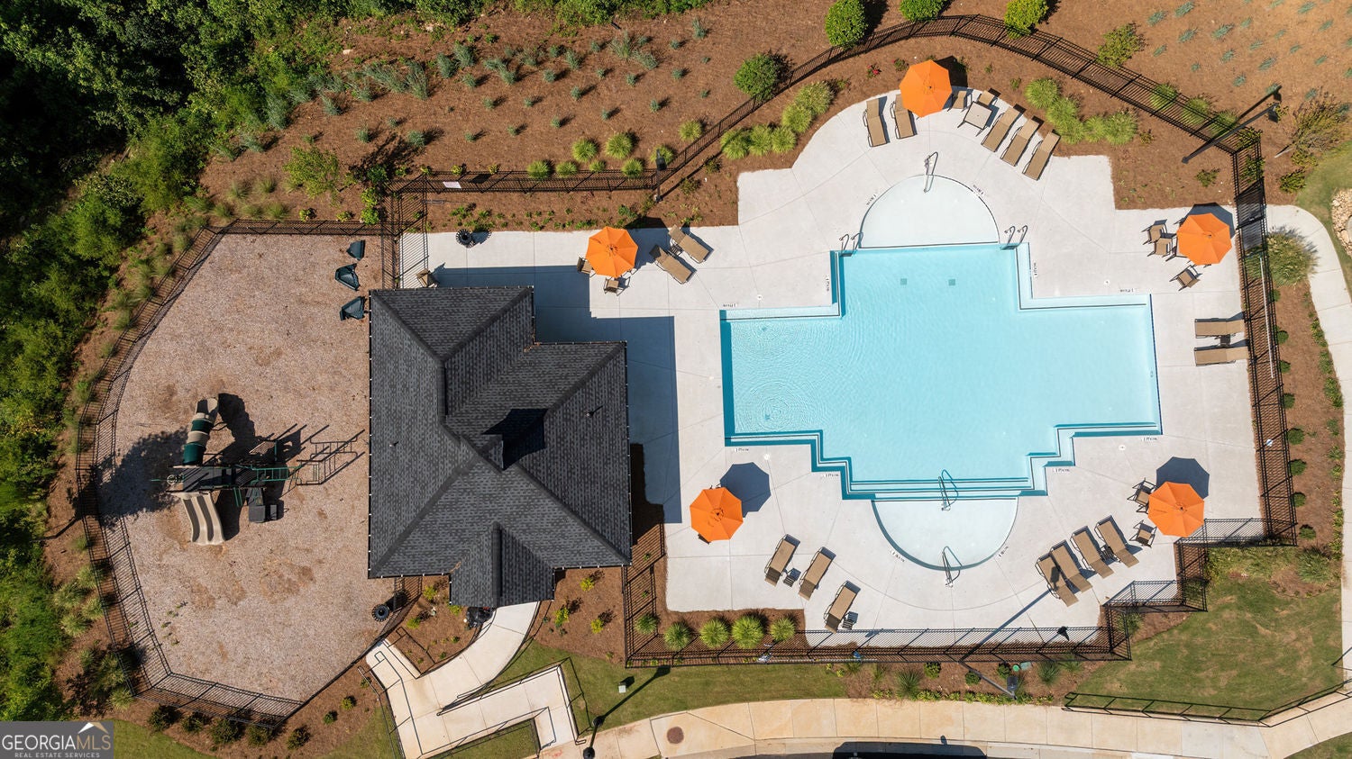 Smyrna, Georgia, 30126, United States, 4 Bedrooms Bedrooms, ,4 BathroomsBathrooms,Residential,For Sale,1959897