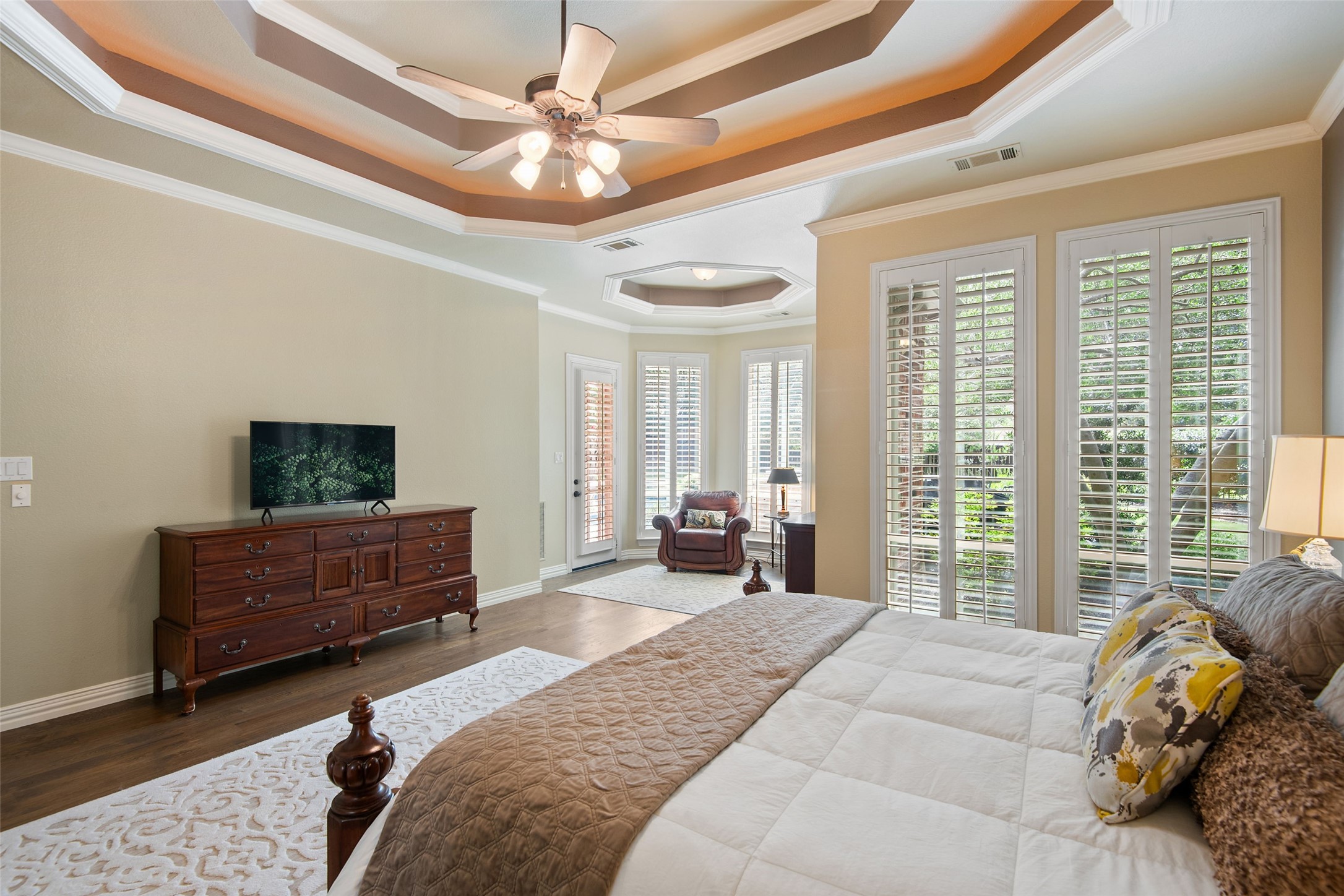 Southlake, Texas, 76092, United States, 5 Bedrooms Bedrooms, ,6 BathroomsBathrooms,Residential,For Sale,1875332