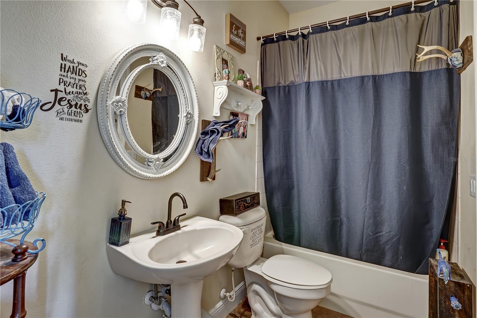 GROVELAND, Florida, 34736, United States, 5 Bedrooms Bedrooms, ,3 BathroomsBathrooms,Residential,For Sale,1707608