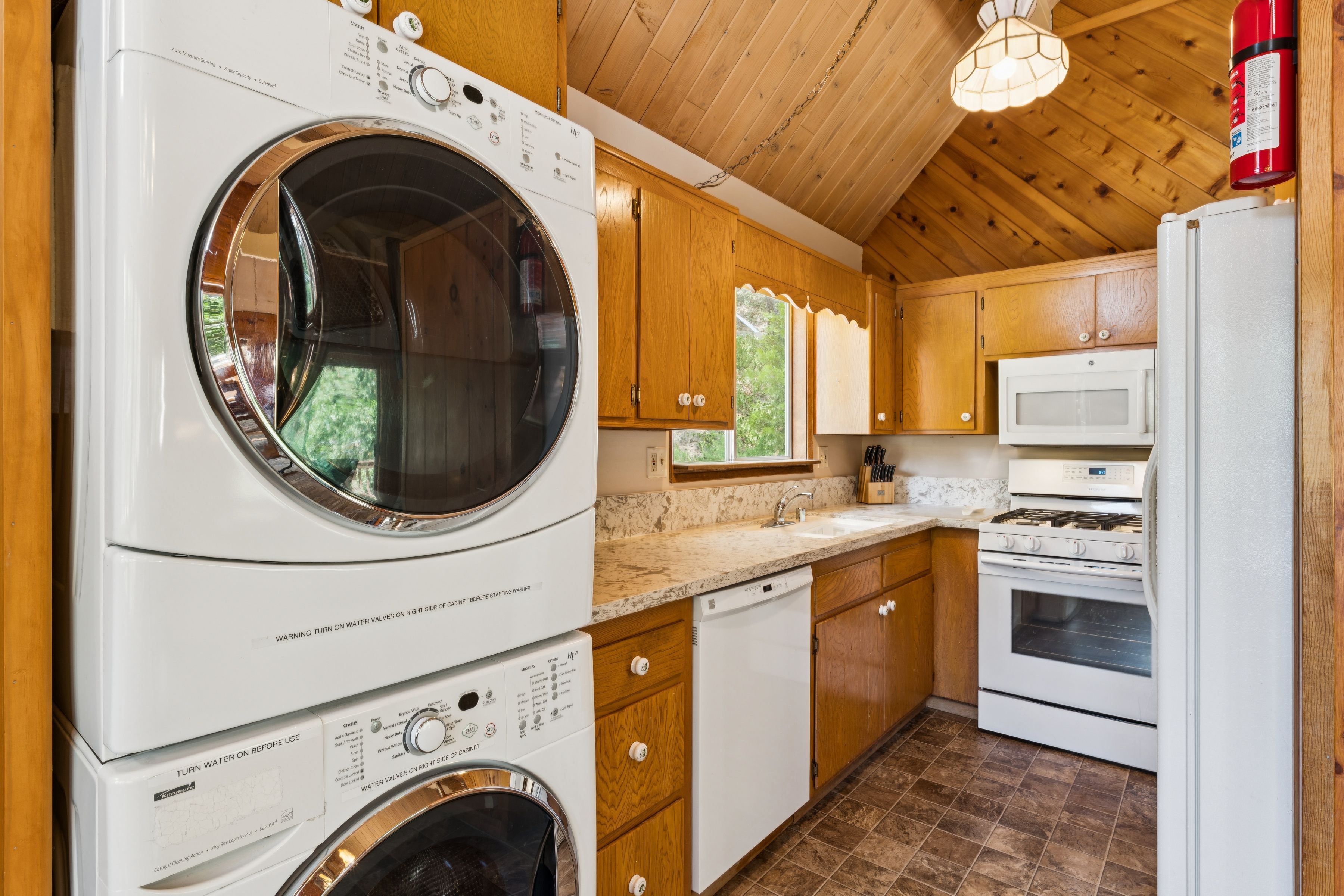  27376 Alpen Drive, Lake Arrowhead, CA 92352 - 物件實景