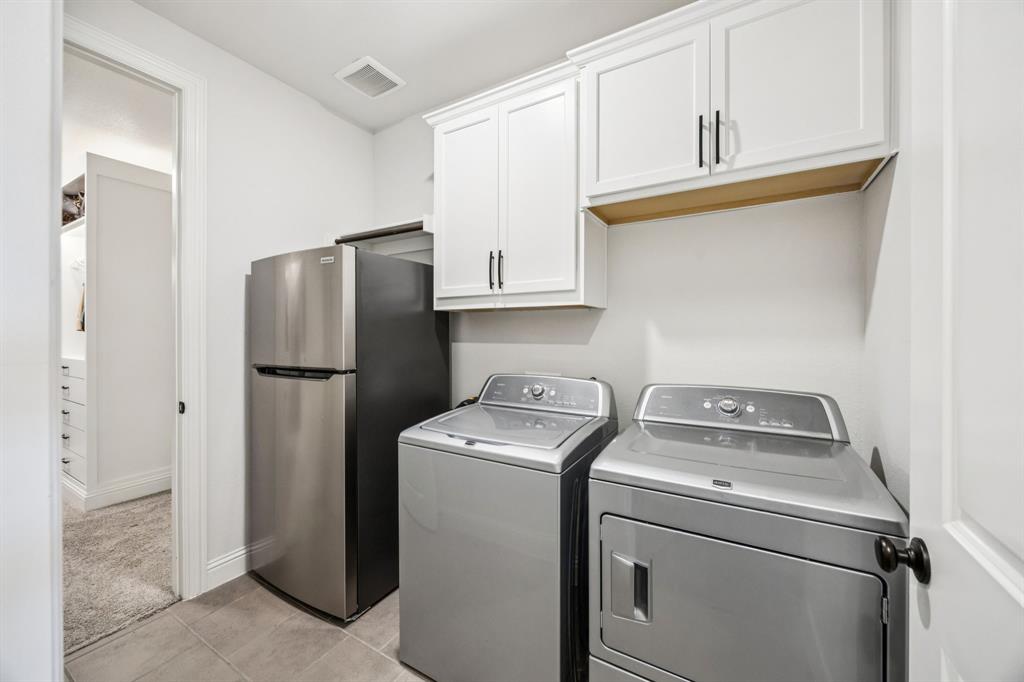 Rockwall, Texas, 75087, United States, 4 Bedrooms Bedrooms, ,4 BathroomsBathrooms,Residential,For Sale,1901224