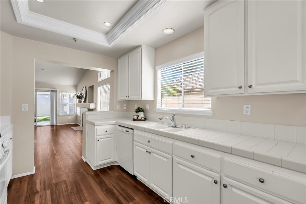 Riverside, California, 92506, United States, 3 Bedrooms Bedrooms, ,2 BathroomsBathrooms,Residential,For Sale,1969255