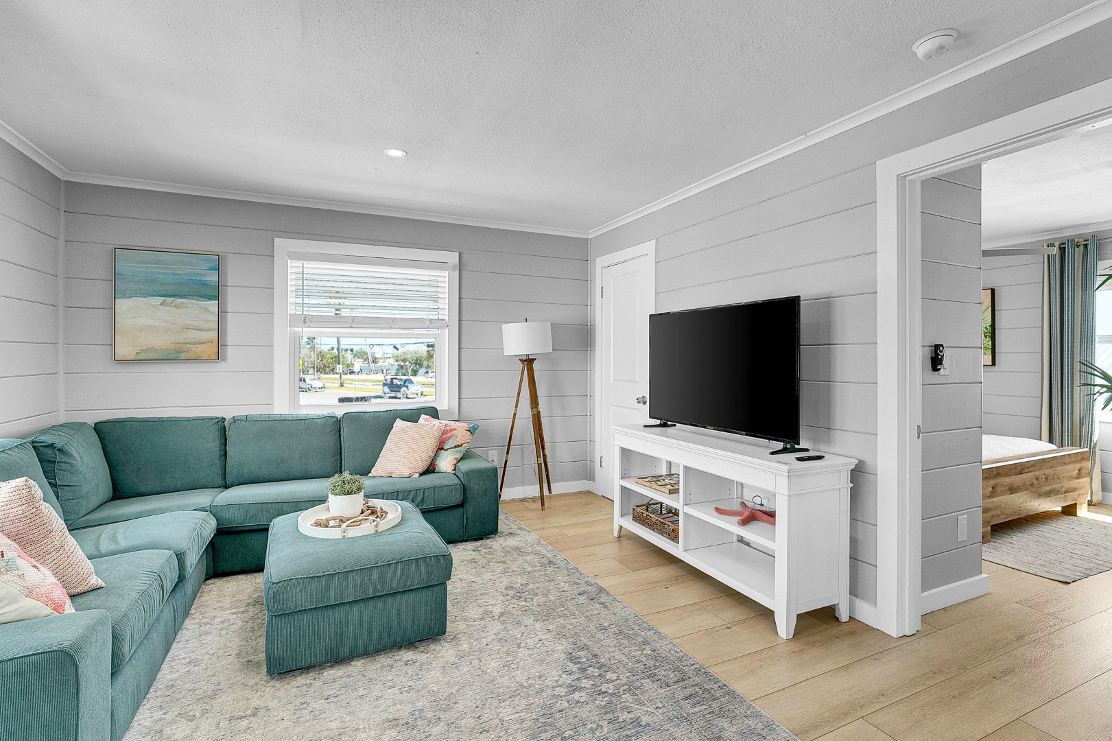 Redington Shores, Florida, 33708, United States, 5 Bedrooms Bedrooms, ,8 BathroomsBathrooms,Residential,For Sale,1977851