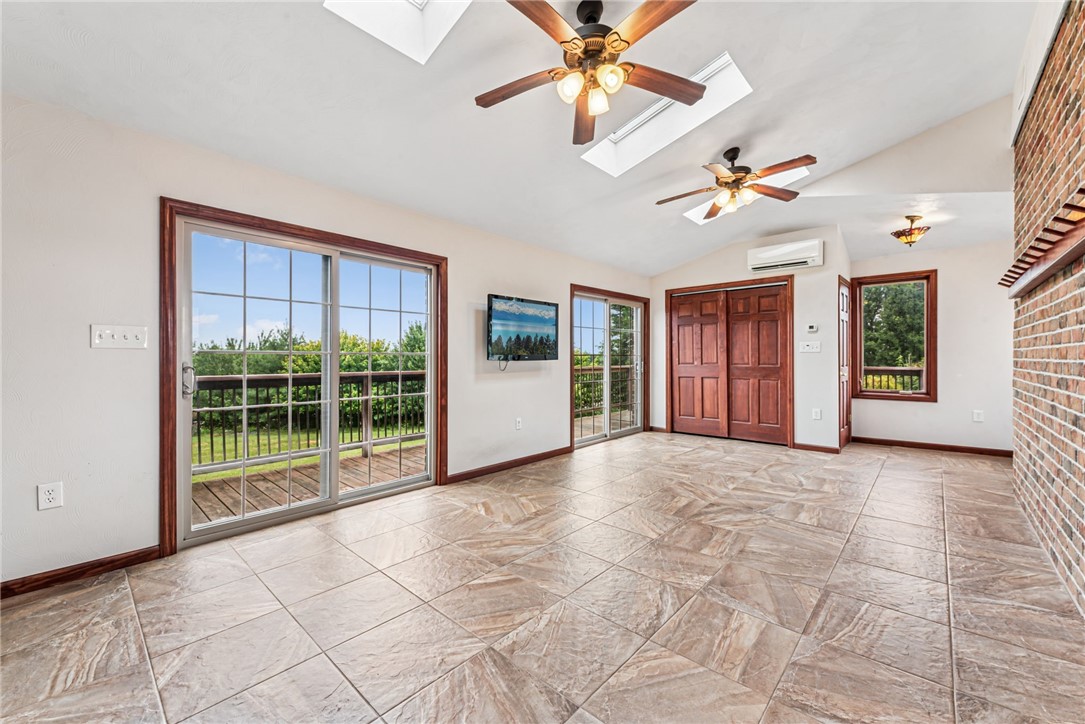 North Huntingdon, Pennsylvania, 15642, United States, 5 Bedrooms Bedrooms, ,4 BathroomsBathrooms,Residential,For Sale,1975902