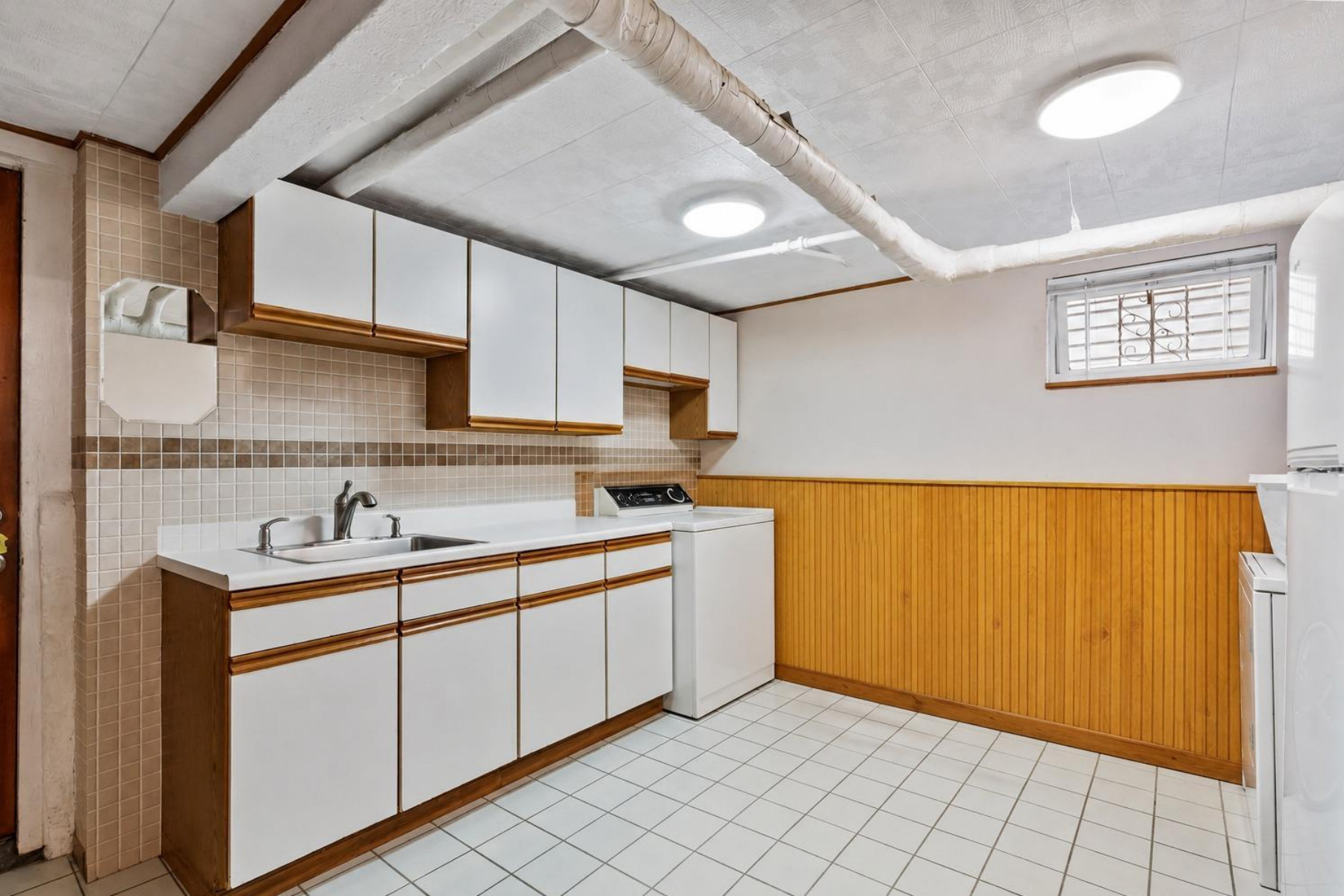  6928 Woodhaven Boulevard, Rego Park, NY, 11374 - 物件實景