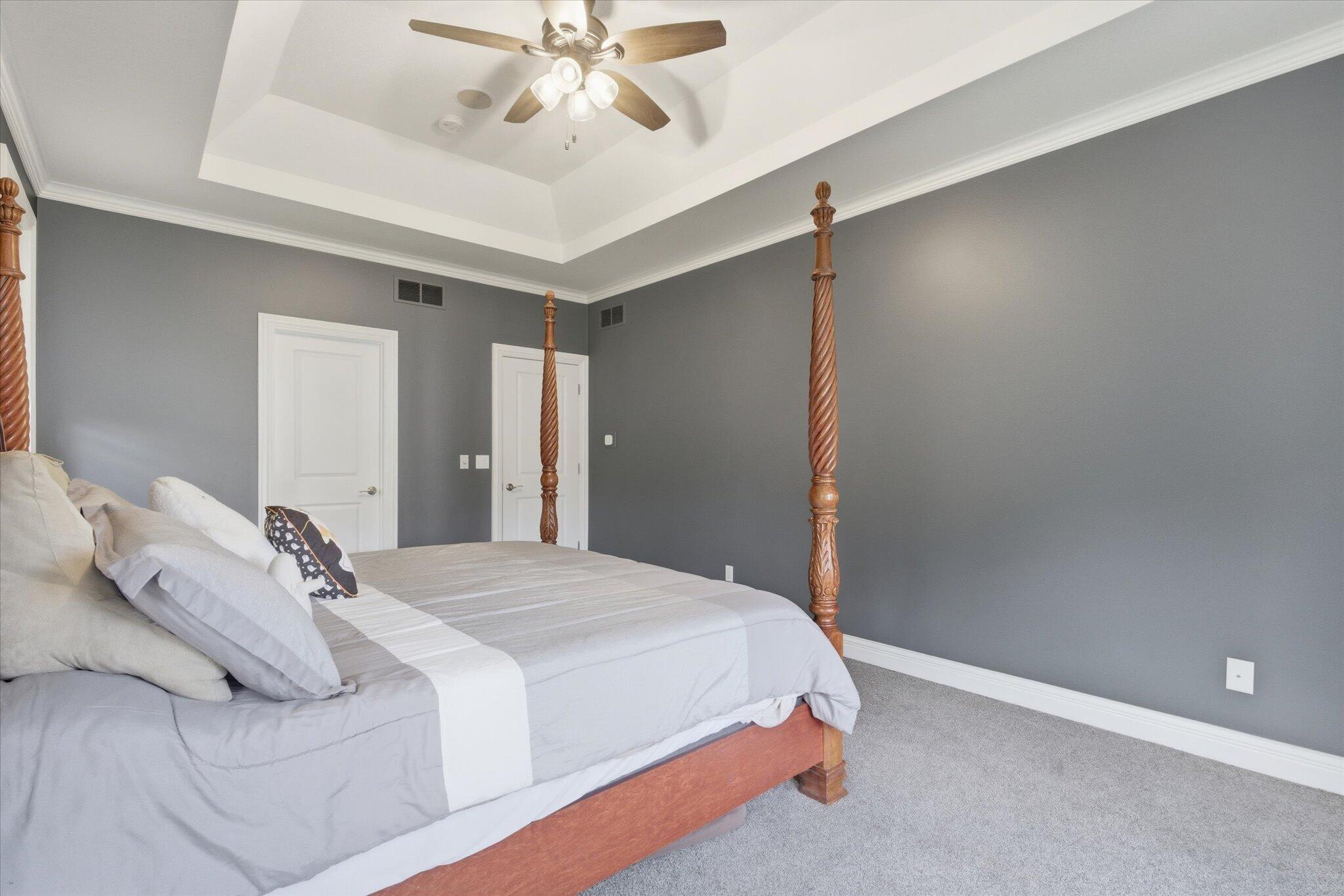 COLUMBIA, Missouri, 65203, United States, 4 Bedrooms Bedrooms, ,6 BathroomsBathrooms,Residential,For Sale,2013236