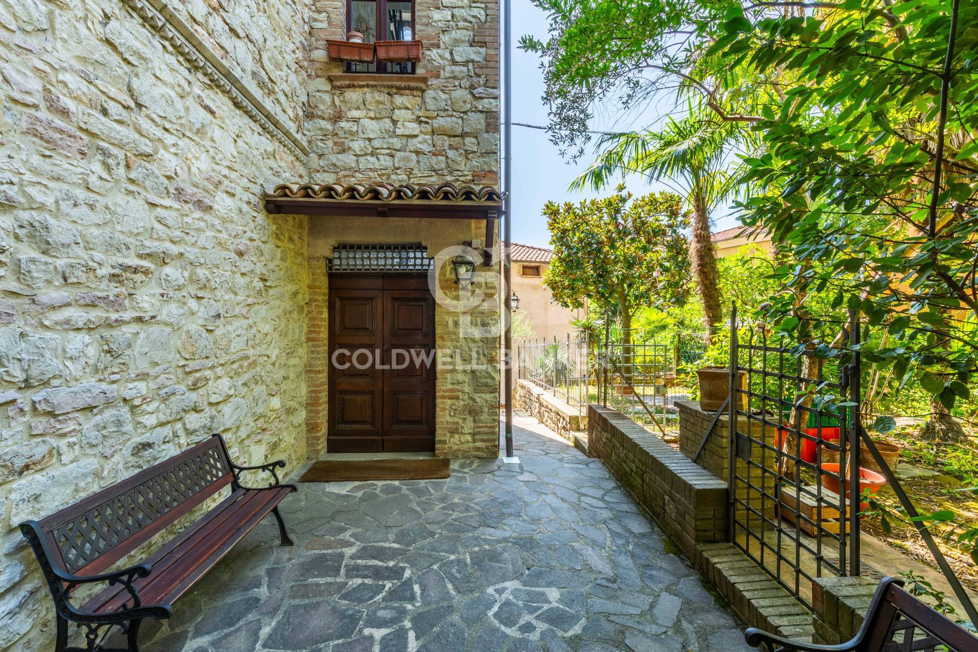 Perugia, Perugia, 06100, IT, 2 Bedrooms Bedrooms, ,2 BathroomsBathrooms,Residential,For Sale,1955583