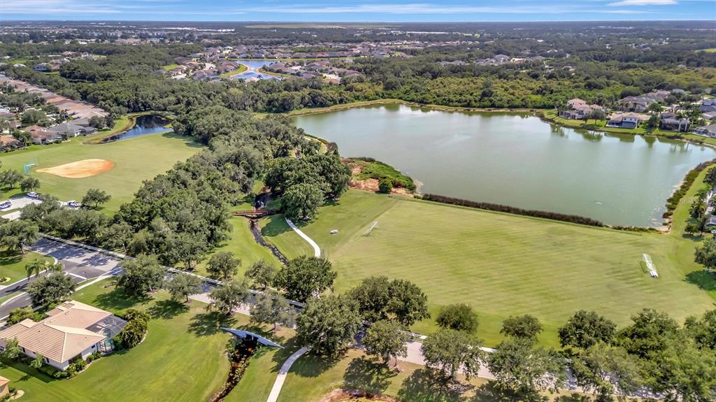 Bradenton, Florida, 34212, United States, 3 Bedrooms Bedrooms, ,4 BathroomsBathrooms,Residential,For Sale,1910869