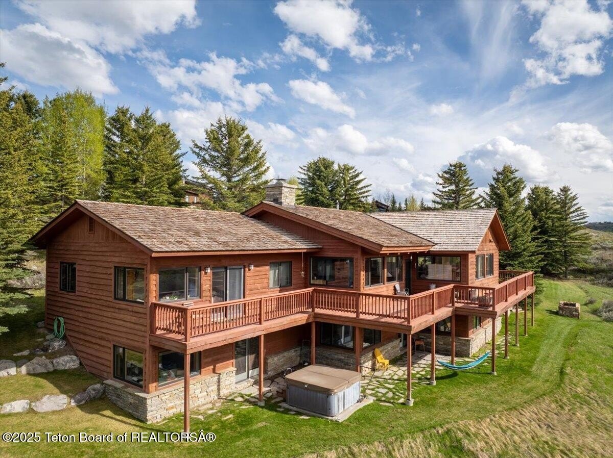 Jackson, Wyoming, 83001, United States, 4 Bedrooms Bedrooms, ,3 BathroomsBathrooms,Residential,For Sale,1845429
