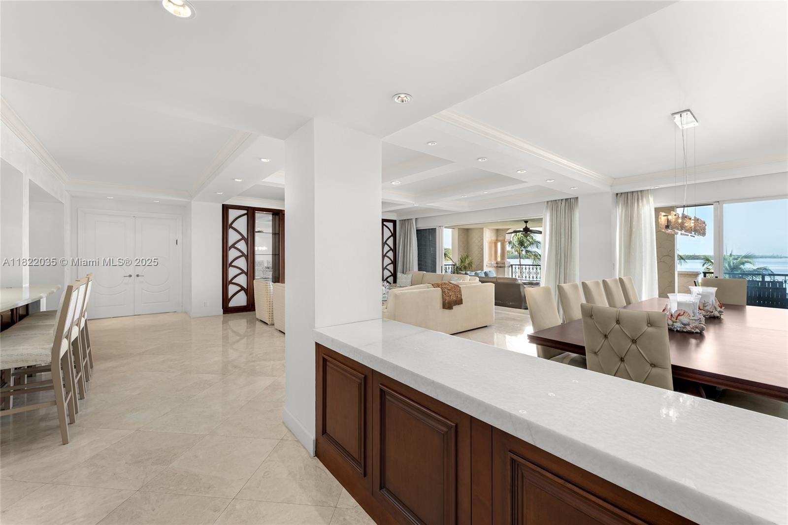 Miami Beach, Florida, 33109, United States, 4 Bedrooms Bedrooms, ,5 BathroomsBathrooms,Residential,For Sale,1858319
