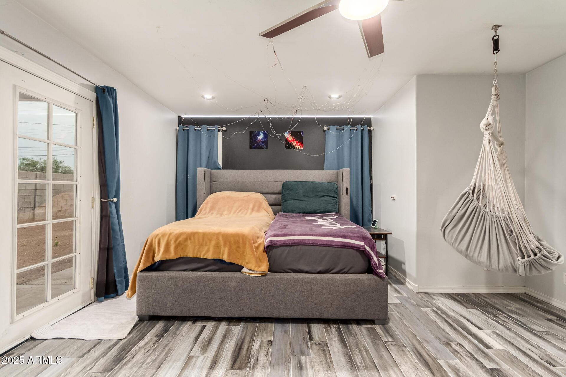 Phoenix, Arizona, 85007, United States, 4 Bedrooms Bedrooms, ,3 BathroomsBathrooms,Residential,For Sale,1980366