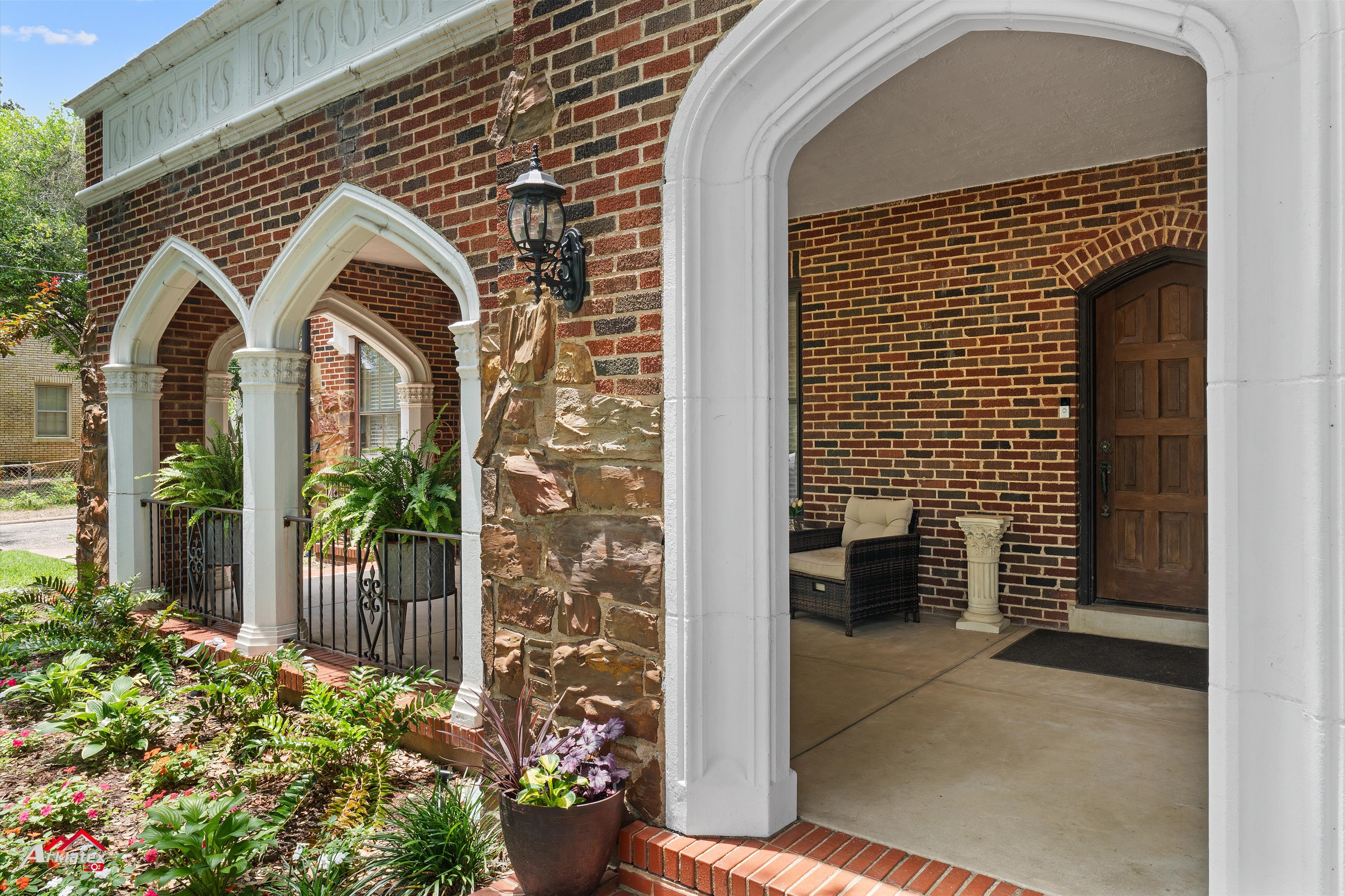 Henderson, Texas, 75654, United States, 3 Bedrooms Bedrooms, ,5 BathroomsBathrooms,Residential,For Sale,1930461