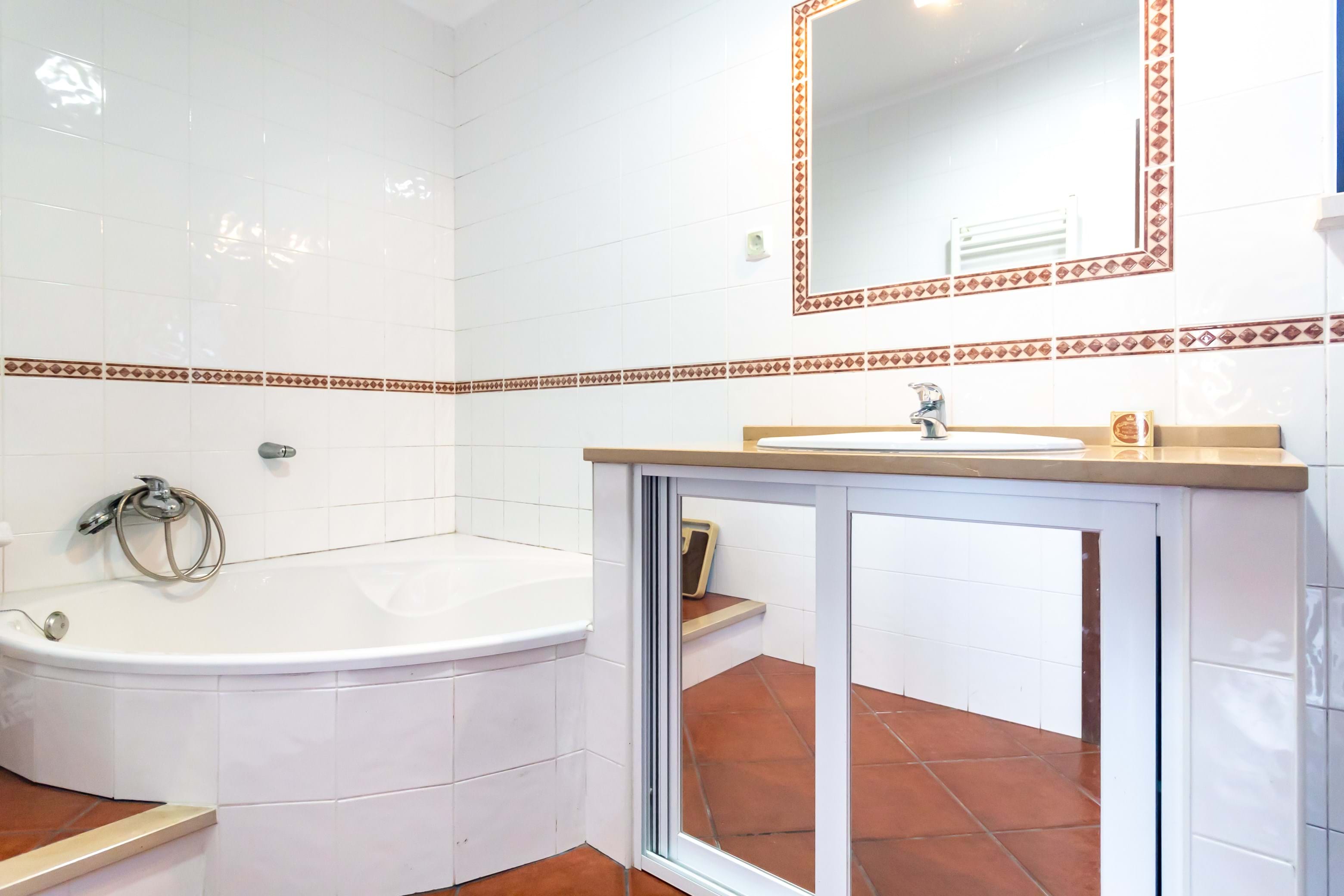 Palmela, Setúbal, 2950-502, PT, 4 Bedrooms Bedrooms, ,2 BathroomsBathrooms,Residential,For Sale,1698752