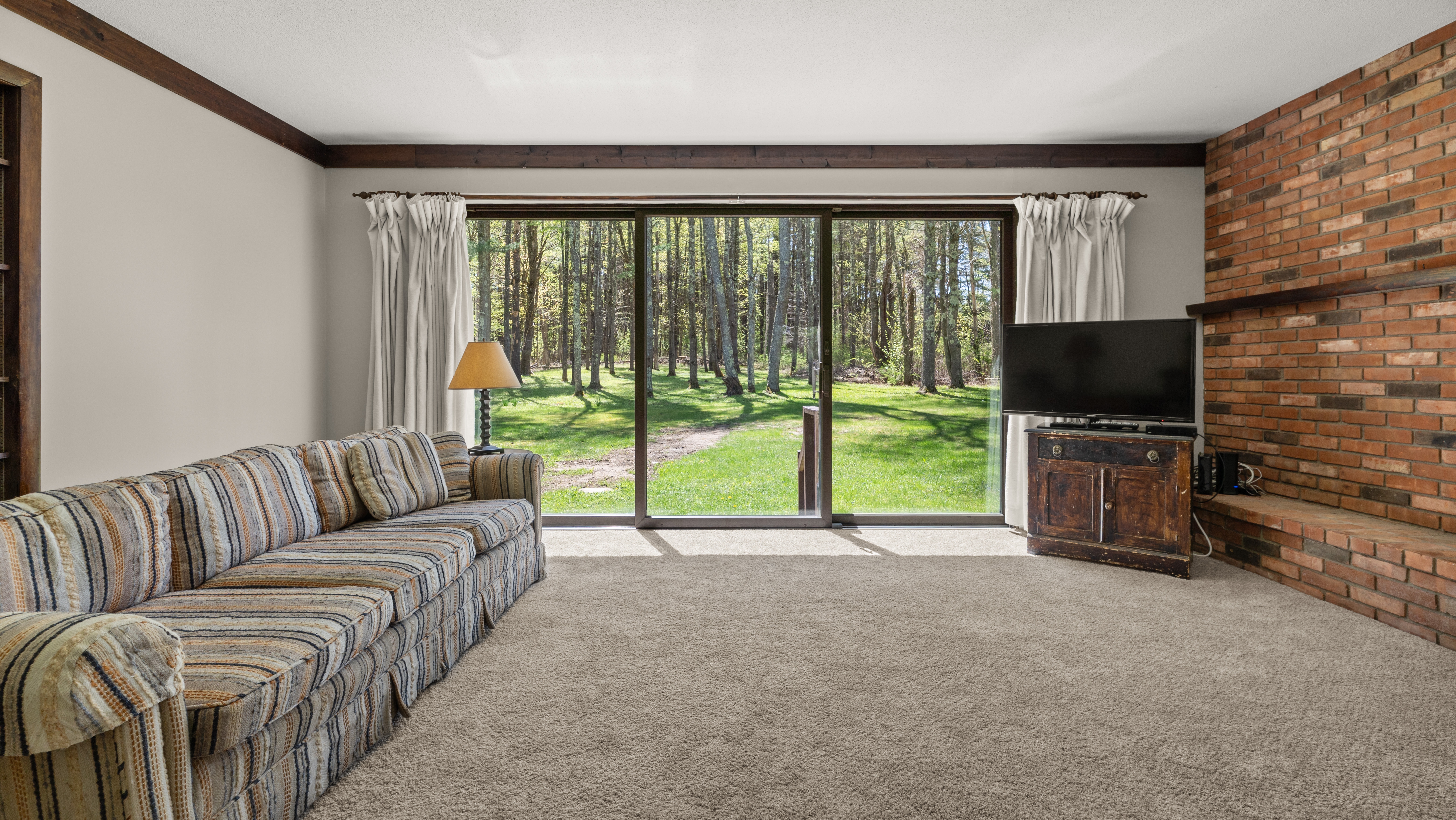  Secluded Lenox Acreage – Privacy, Character, & Minutes to Downtown - 物件實景