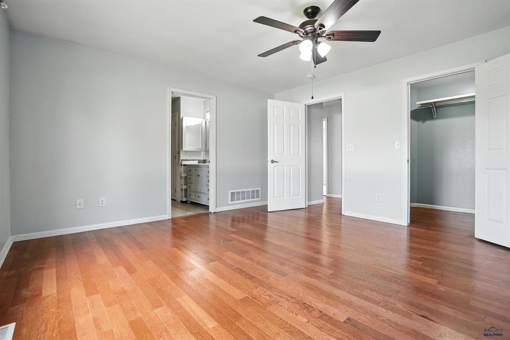 Rapid City, South Dakota, 57702, United States, 5 Bedrooms Bedrooms, ,3 BathroomsBathrooms,Residential,For Sale,1980824