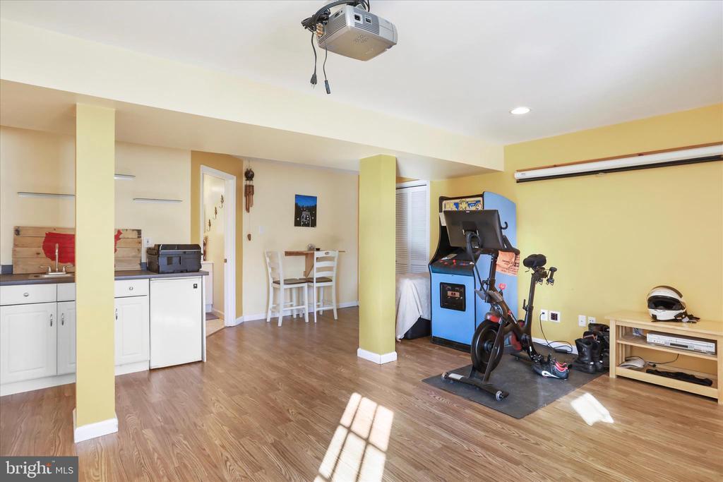 Front Royal, Virginia, 22630, United States, 4 Bedrooms Bedrooms, ,4 BathroomsBathrooms,Residential,For Sale,1994822