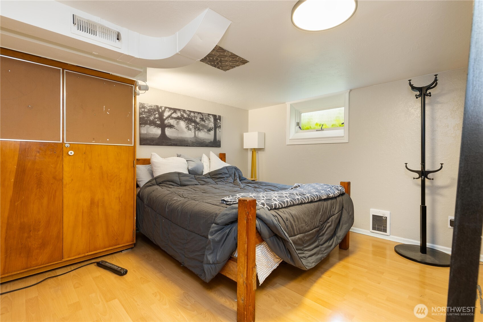 Seattle, Washington, 98126, United States, 4 Bedrooms Bedrooms, ,1 BathroomBathrooms,Residential,For Sale,1810627