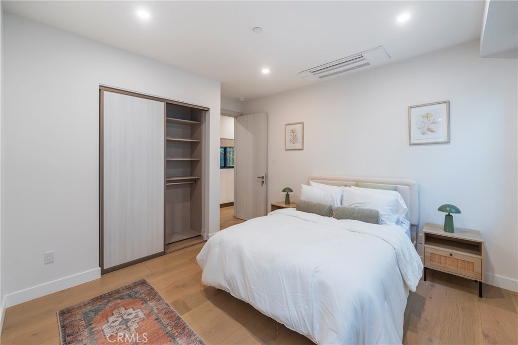 Huntington Beach, California, 92648, United States, 3 Bedrooms Bedrooms, ,5 BathroomsBathrooms,Residential,For Sale,2003455