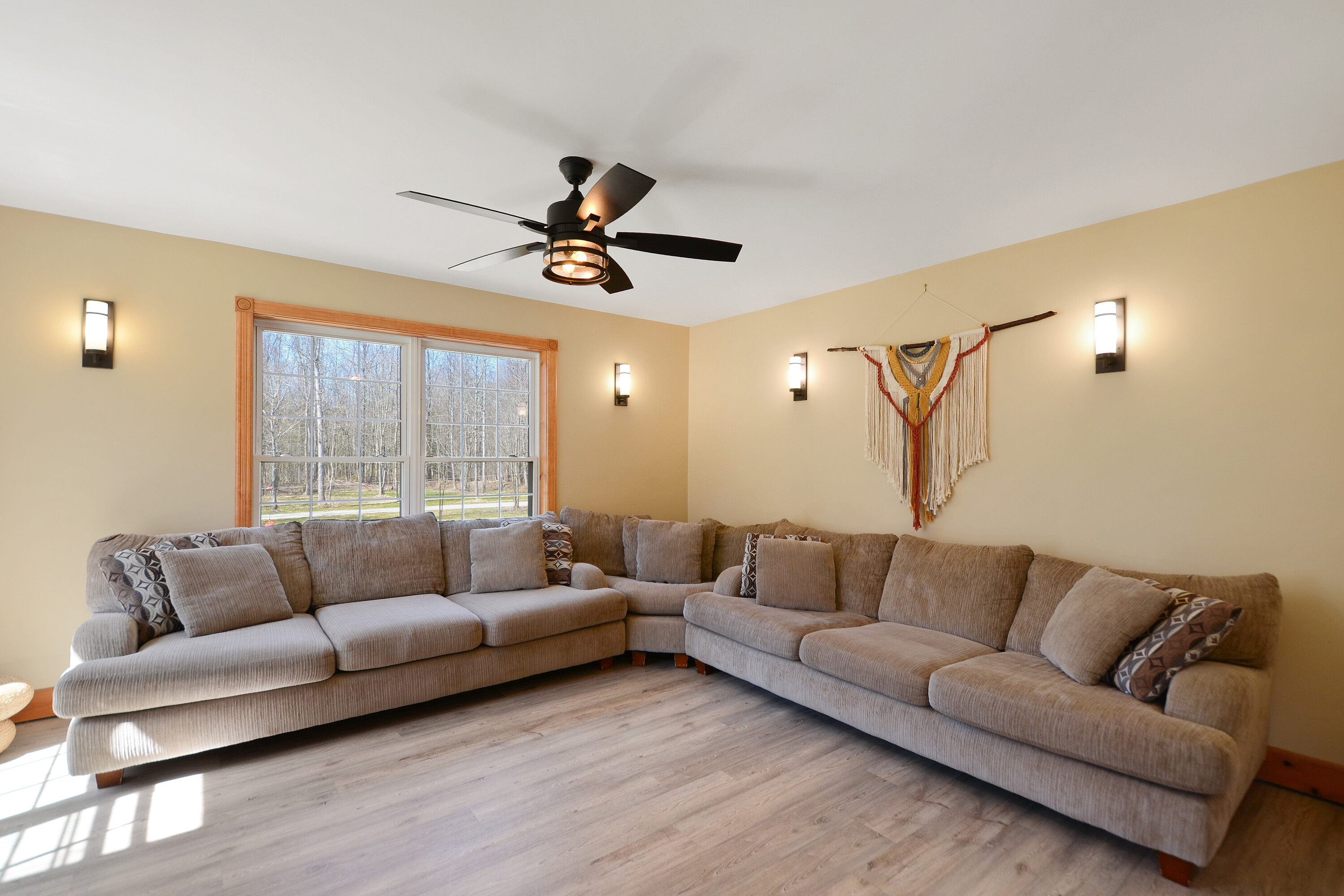  93 Pristine Acres of Privacy - 物件實景