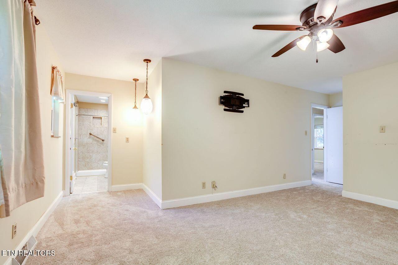 Knoxville, Tennessee, 37934, United States, 4 Bedrooms Bedrooms, ,2 BathroomsBathrooms,Residential,For Sale,2048398