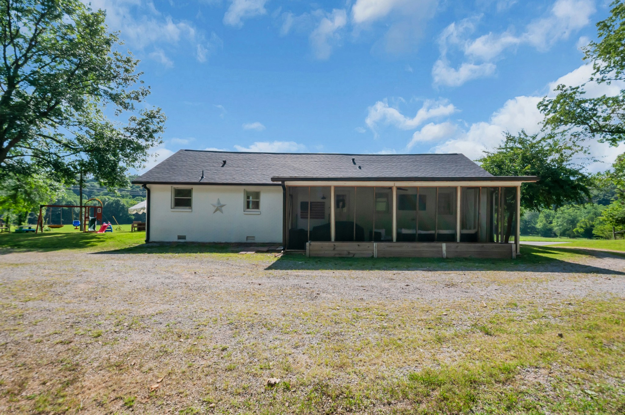  425 E Piney Rd, Dickson, TN, 37055 - 物件實景