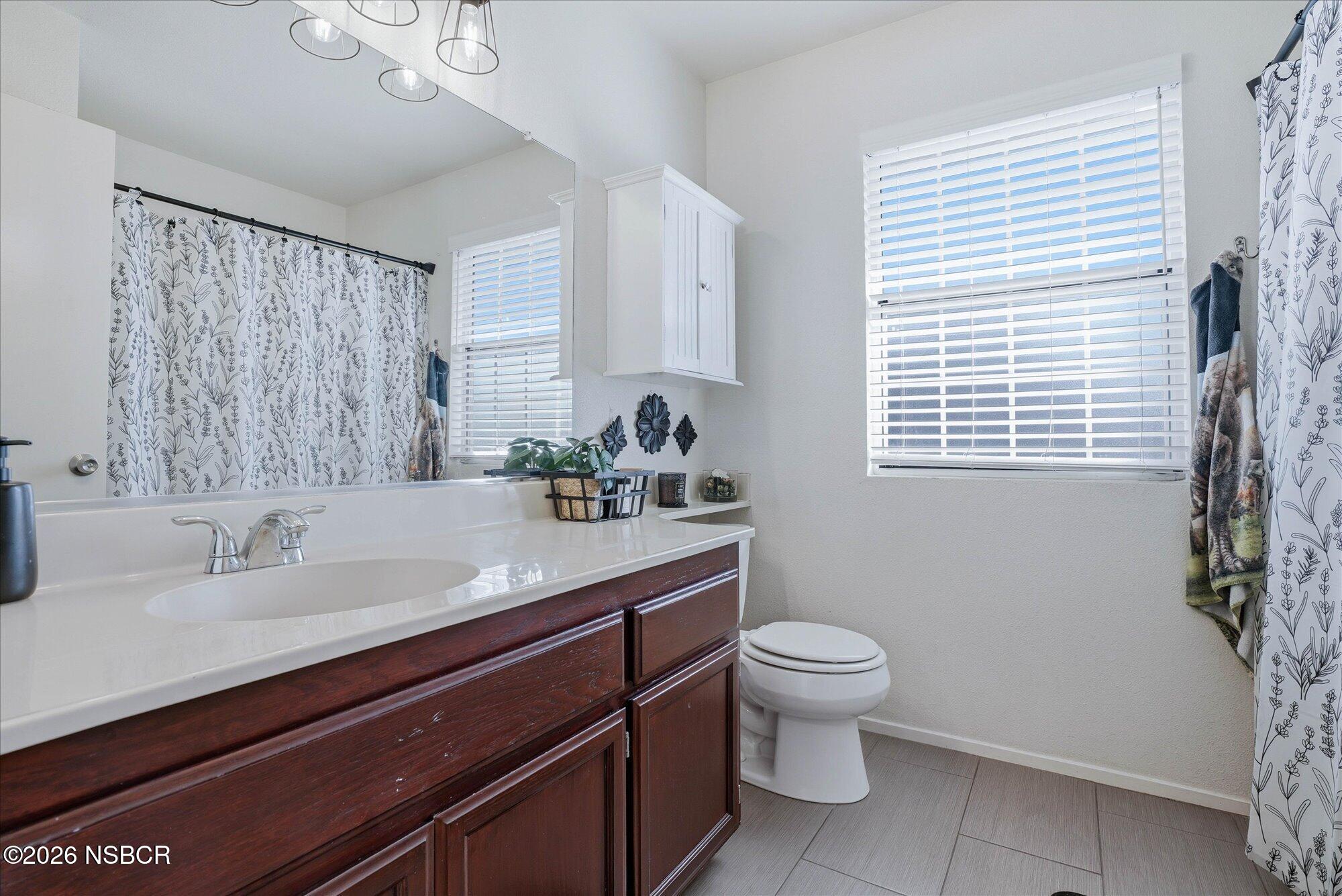 Santa Maria, California, 93455, United States, 3 Bedrooms Bedrooms, ,3 BathroomsBathrooms,Residential,For Sale,2013241