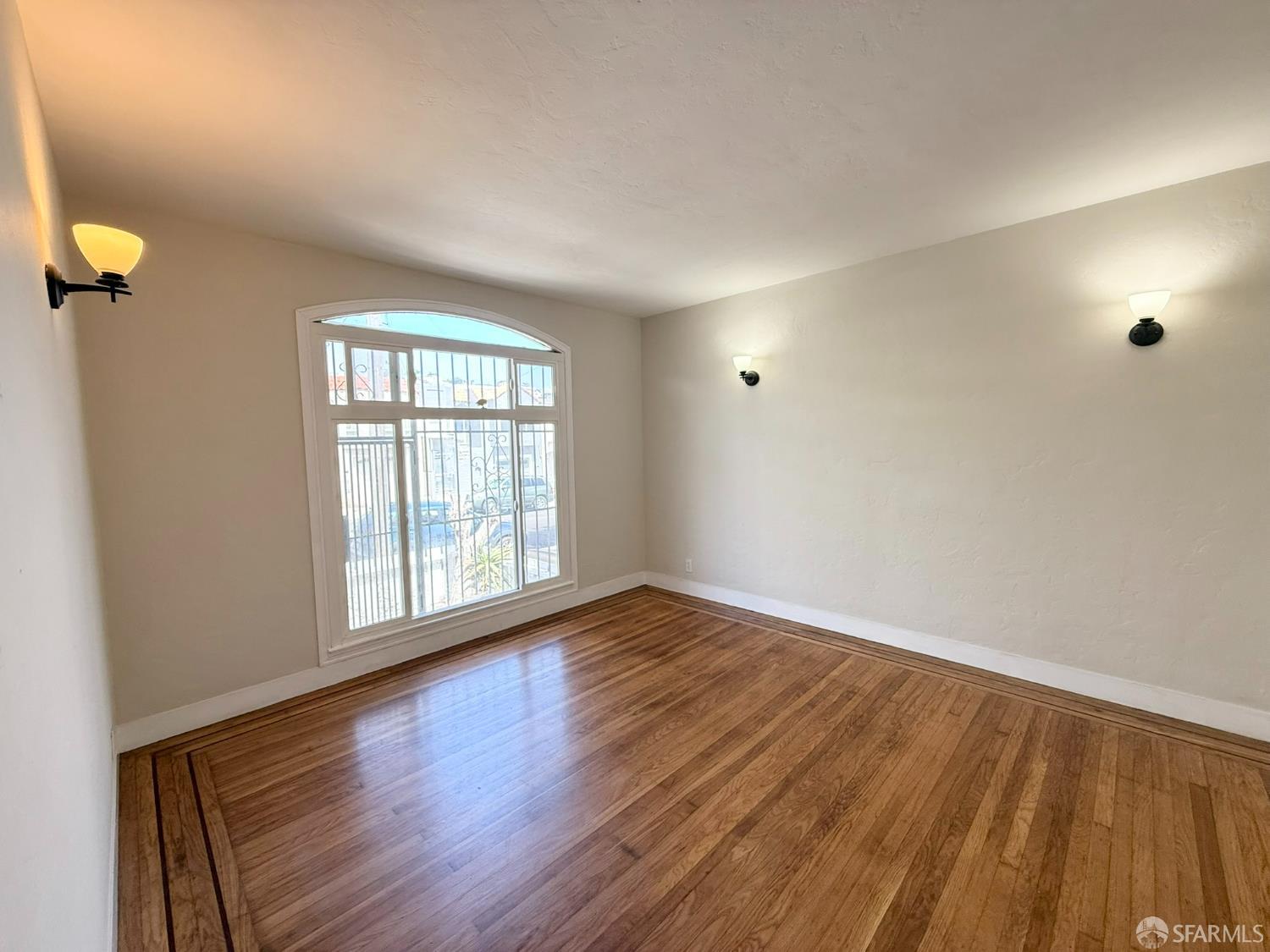 San Francisco, California, 94134, United States, 2 Bedrooms Bedrooms, ,1 BathroomBathrooms,Residential,For Sale,1935343