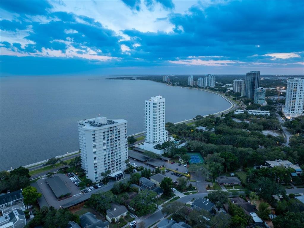 Tampa, Florida, 33629, United States, 2 Bedrooms Bedrooms, ,2 BathroomsBathrooms,Residential,For Sale,1993364