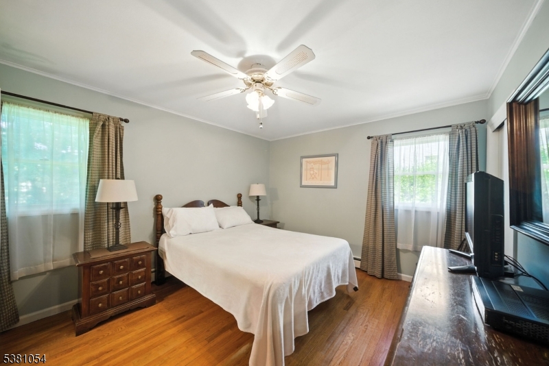 Parsippany-Troy Hills Twp., New Jersey, 07005, United States, 3 Bedrooms Bedrooms, ,2 BathroomsBathrooms,Residential,For Sale,1934343